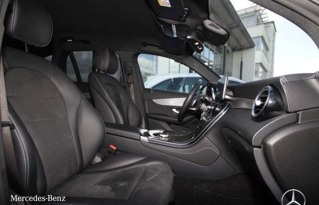 Mercedes-Benz GLC 250d 4M AMG COMAND LED AHK Kamera 9G Sitzh
