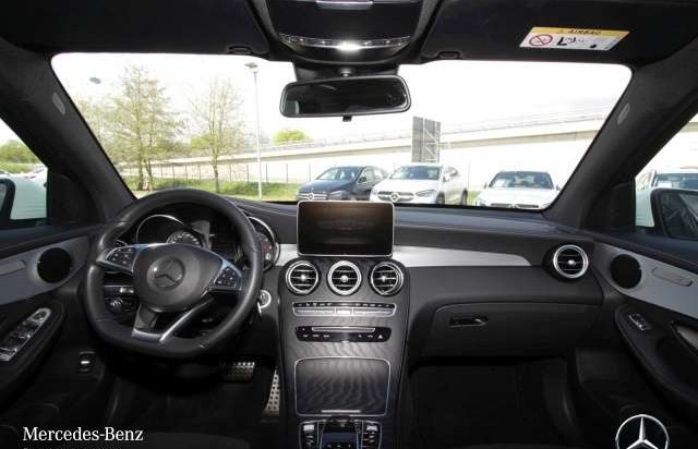 Mercedes-Benz GLC 250d 4M AMG COMAND LED AHK Kamera 9G Sitzh