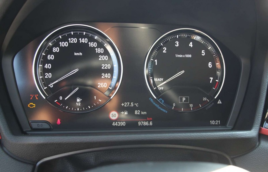 BMW X1 sDrive20i Sport-Line PA DA+ PDC LED Pano