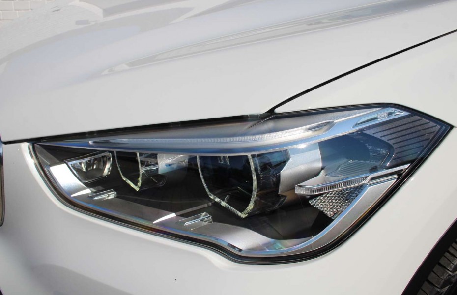 BMW X1 sDrive20i Sport-Line PA DA+ PDC LED Pano