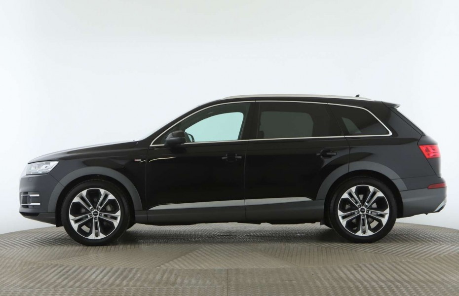 Audi Q7 50 TDI quattro S Line AHK 7-Sitze Panorama Head-U