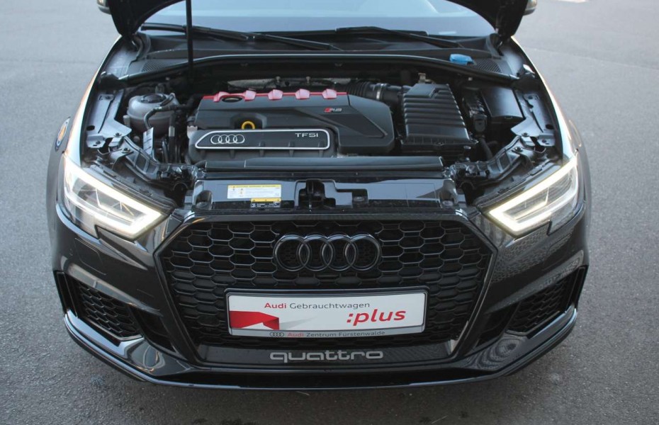 Audi RS 3 Limousine 2.5 TFSI S-tronic, LED, Leder