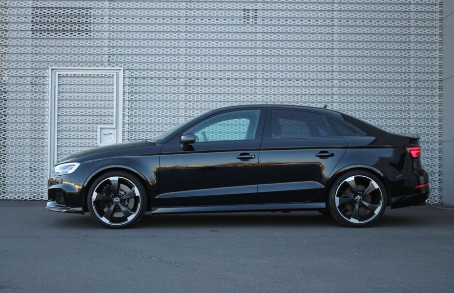 Audi RS 3 Limousine 2.5 TFSI S-tronic, LED, Leder