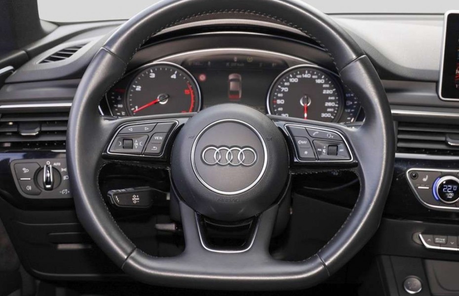 Audi A5 Coupe sport 2.0 TDI quattro S line PDC LED