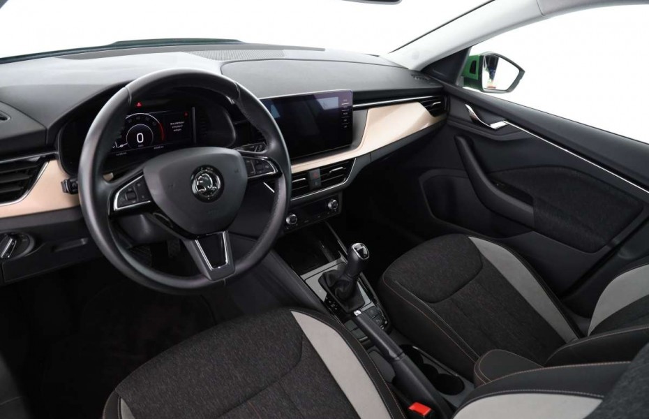 Škoda Kamiq 1.0 TSI DSG Style | NAVI | LED | AHK |