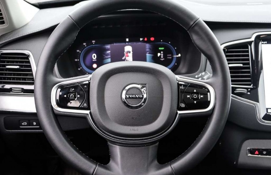 Volvo XC90 Plus Dark Recharge Plug-In Hybrid AWD T8 Twin Engi