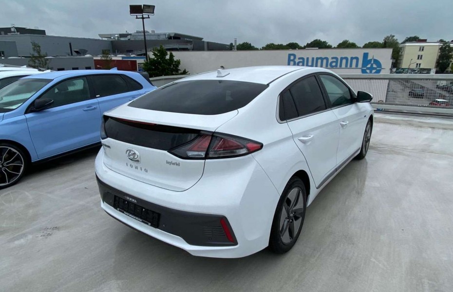 Hyundai Ioniq 1.6 GDI Hybrid Style LED Navi QI Ladefunk.