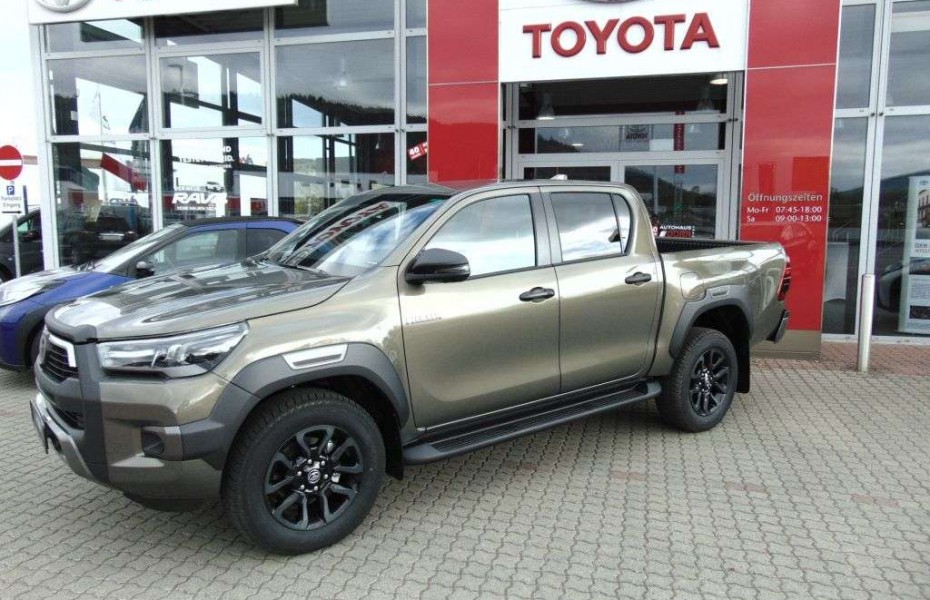 Toyota Hilux 4x4 Double Cab Autm. Invincible (AN1P)