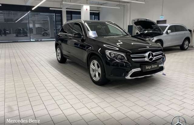 Mercedes-Benz GLC 220d 4M Exclusive AMG Stdhzg Burmester Kamera