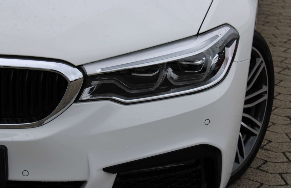 BMW Řada 5 d xDrive Touring M-Sport HUD StHzg AHK 19