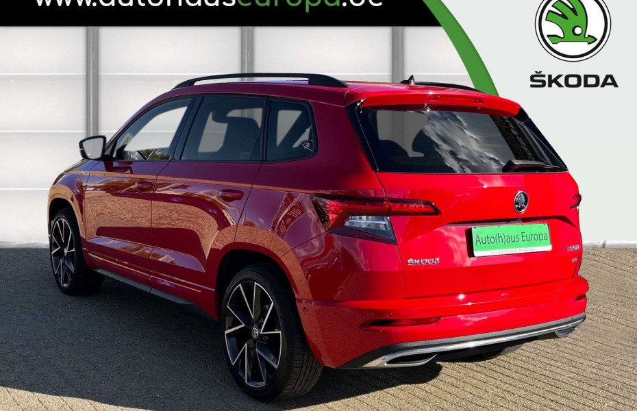 Škoda Karoq Sportline 2.0 TSI DSG 4x4 ACC Columbus Pano eKlapp