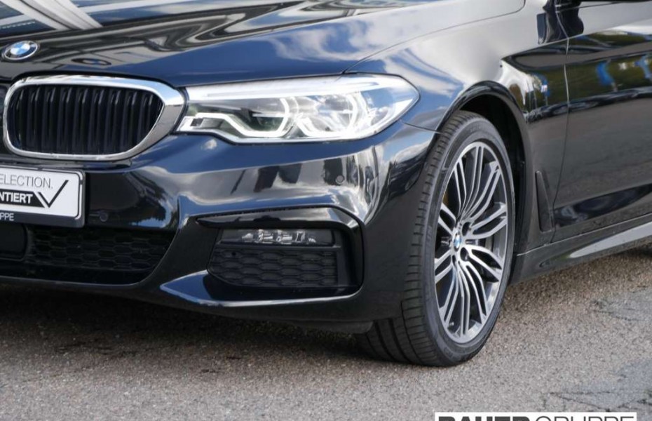 BMW Řada 5 d xDrive M Sport Touring Park-Assistent Allrad Spo