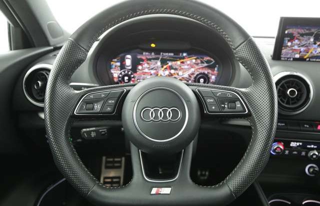 Audi S3 Sportback Quattro NAV ACC MATRIX B&O PDC S