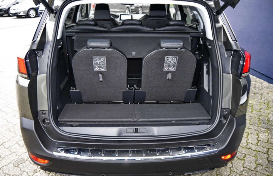 Peugeot 5008 Allure 180 BlueHDi 7-Sitze+NAV+Full-LED+ACC Klima