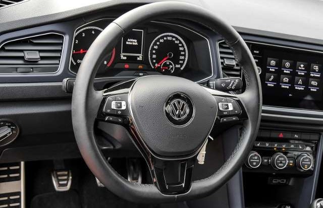 Volkswagen T-Roc UNITED 1.5 TSI Navi BlindSpot+ eKlappe ACC