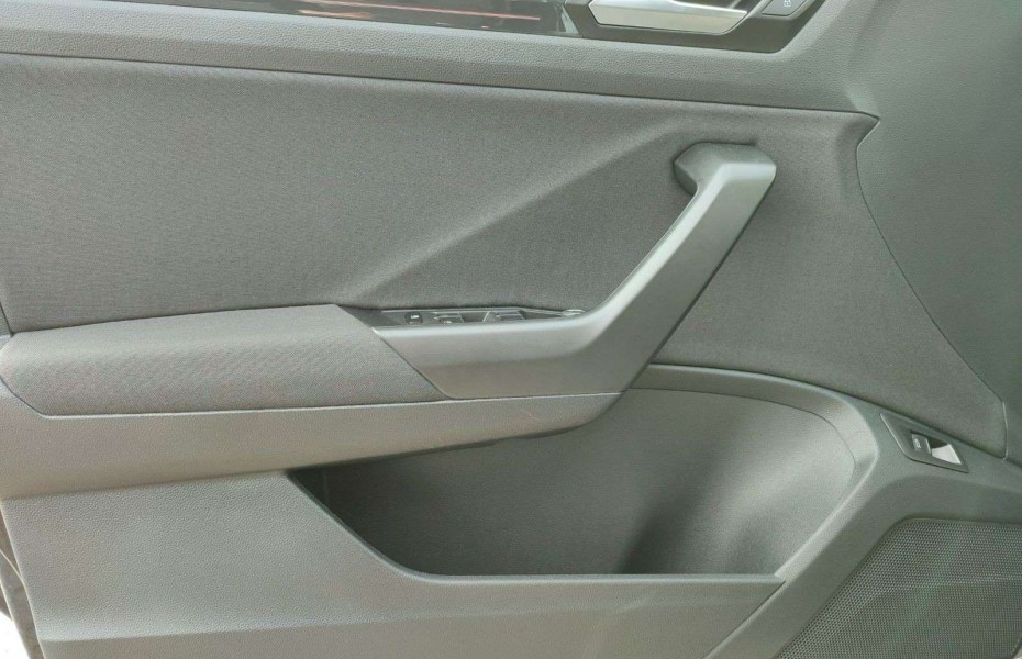 Volkswagen T-Roc 2.0 TSI SPORT R LINE 4 Motion VIRTU CP+LED