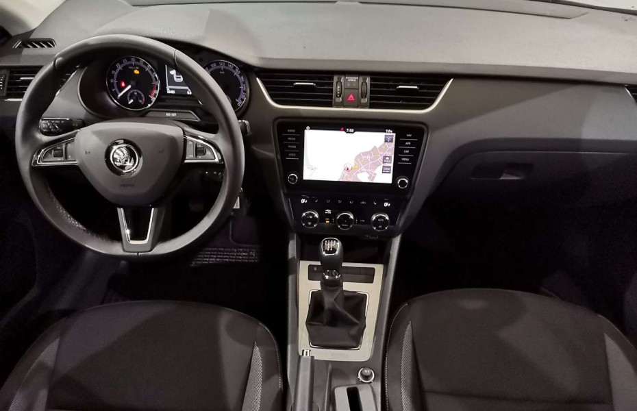 Škoda Octavia Combi 1.6 TDI Ambition Navi|SHZ|PDC