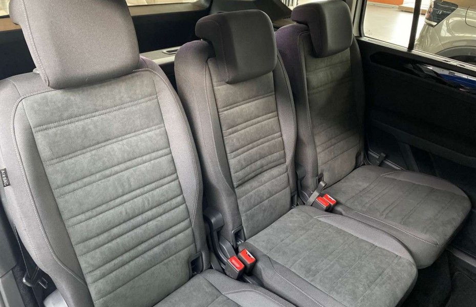 Volkswagen Touran 1.5 TSI DSG R-Line Highline NAVI KLIMA AH