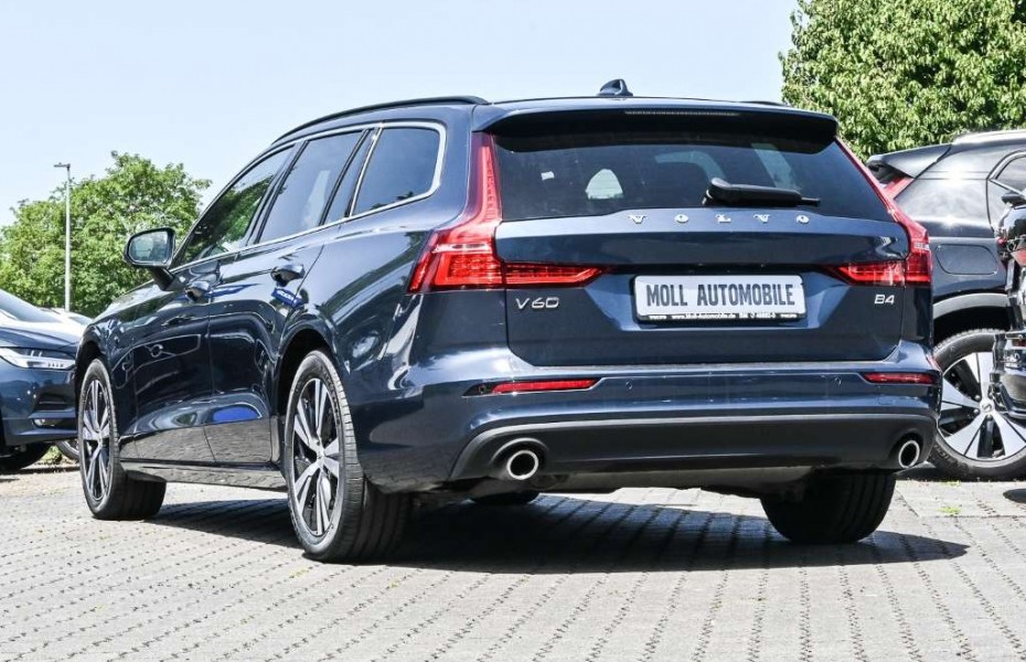 Volvo V60 Kombi Momentum Pro B4 Diesel EU6d LED Navi Keyless