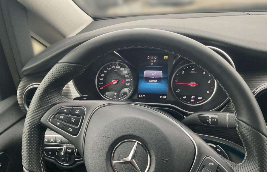 Mercedes-Benz Třídy V Avantgarde 4M XL Distr. 360°Kamera AHK2,5