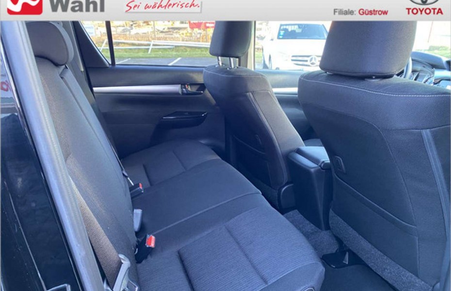 Toyota Hilux 2.8 D4-D Double Cab Comfort 4x4, bis 12 Monate ab