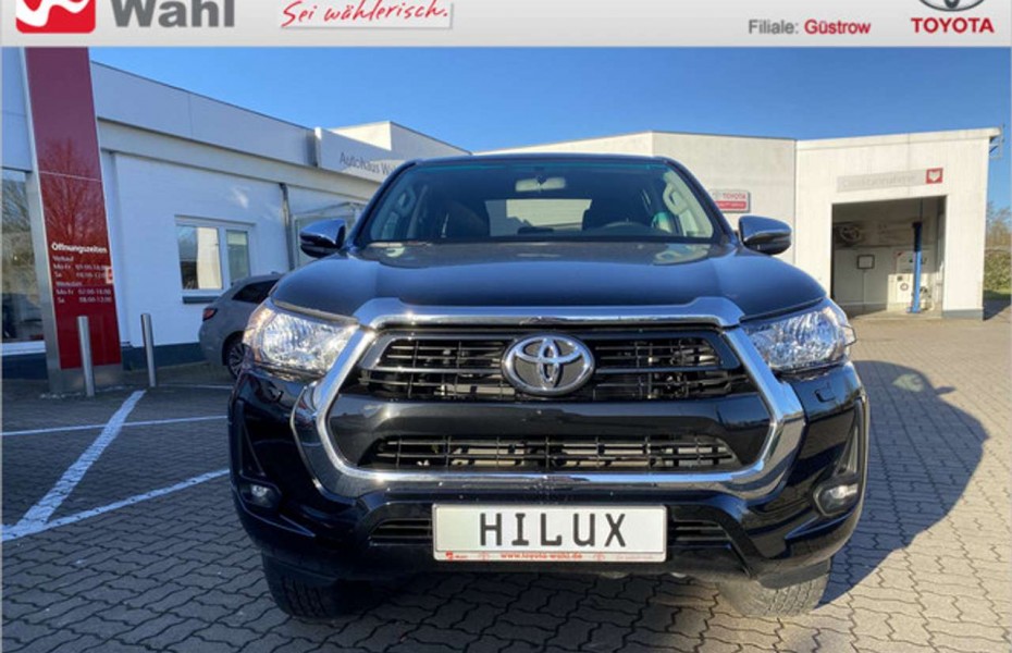 Toyota Hilux 2.8 D4-D Double Cab Comfort 4x4, bis 12 Monate ab