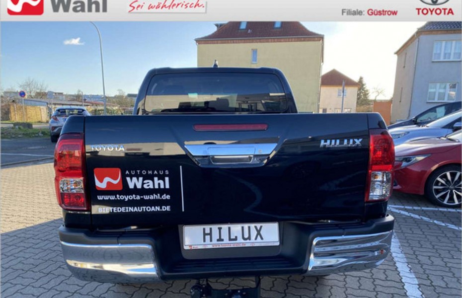 Toyota Hilux 2.8 D4-D Double Cab Comfort 4x4, bis 12 Monate ab