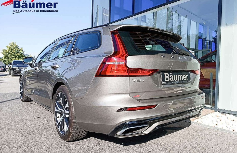 Volvo V60 D4 R-Design Geartronic + CAM + LED +