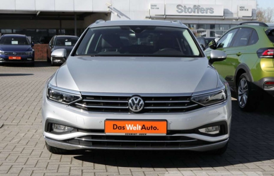 Volkswagen Passat Variant 2.0 TDI BMT Elegance R-Line Navi,