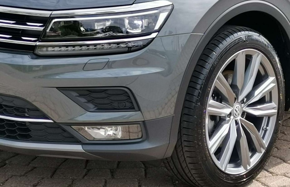 Volkswagen Tiguan Highline 2.0 TDI 4M TOP DSG Pano 20 HUD AdTemp 360 Taž