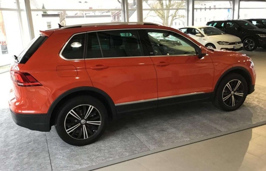 Volkswagen Tiguan 2.0 TDI DSG Sound 4Motion DYNAUDIO 360 Navi