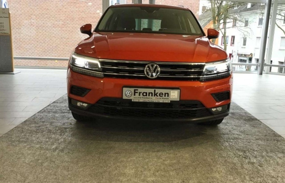 Volkswagen Tiguan 2.0 TDI DSG Sound 4Motion DYNAUDIO 360 Navi