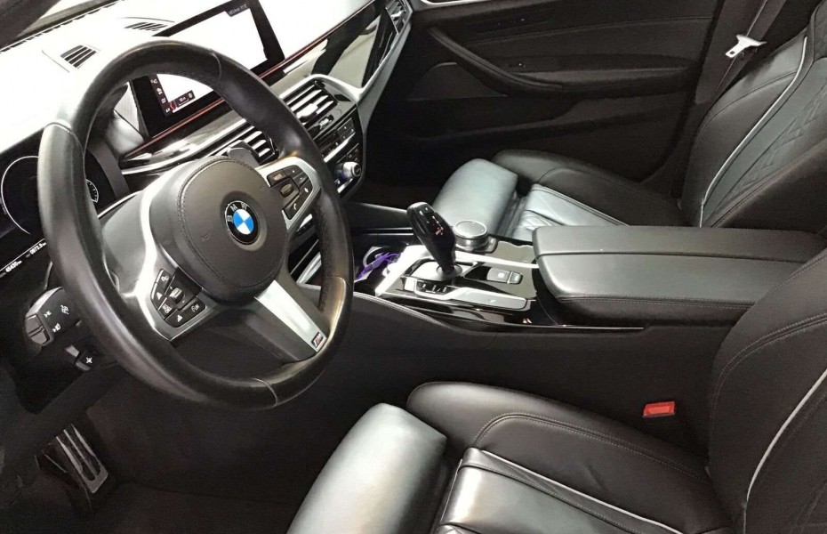 BMW Řada 5 d xDrive Tour. Aut. M Sport NaviProf GSD AHK