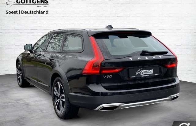 Volvo V90 PRO D5 AWD NAVI LED STANDHEIZUNG