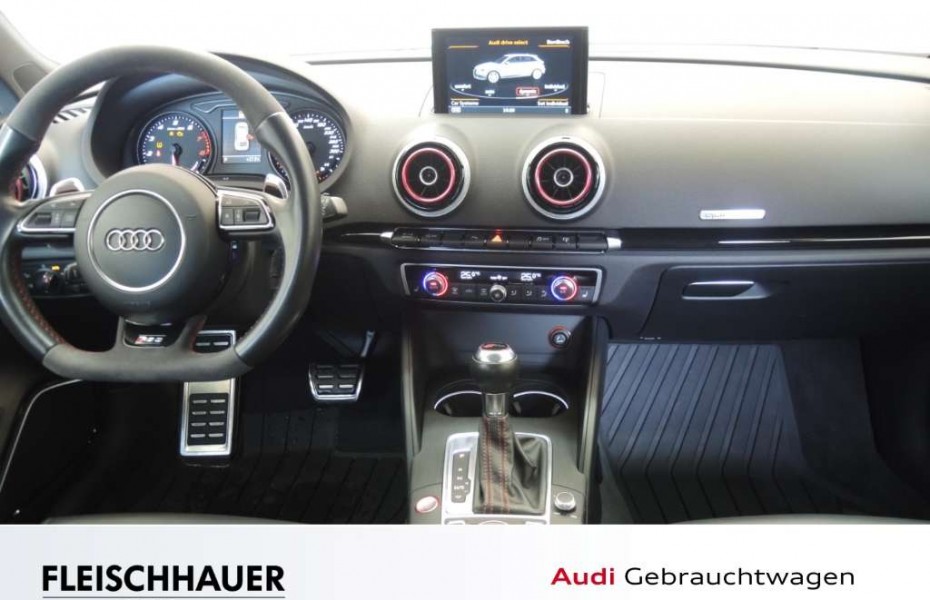 Audi RS 3 Sportback 2.5 TFSI quattro S tronic Pano Navi Kame