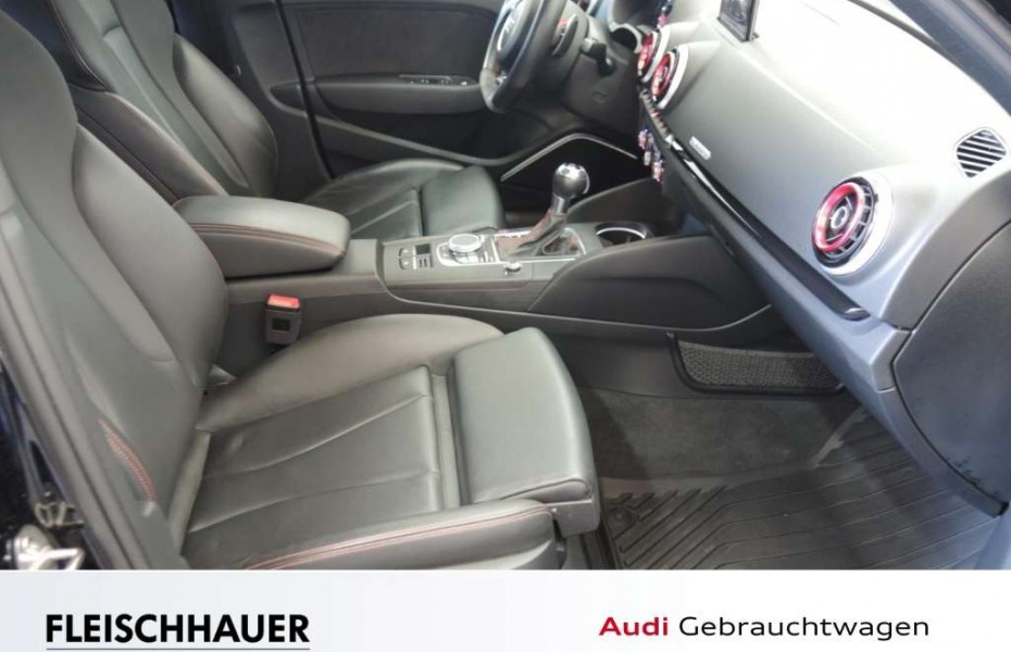 Audi RS 3 Sportback 2.5 TFSI quattro S tronic Pano Navi Kame