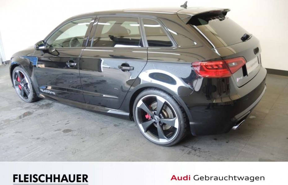 Audi RS 3 Sportback 2.5 TFSI quattro S tronic Pano Navi Kame