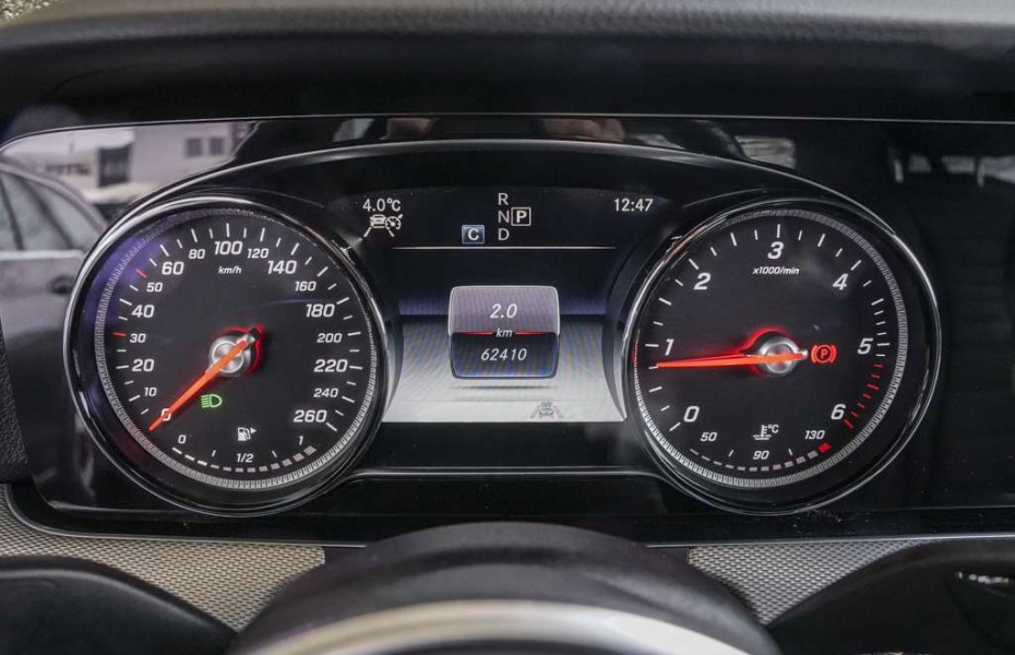 Mercedes-Benz Třídy E 400d 4M AVANTGARDE COMAND STH. AHK HUD