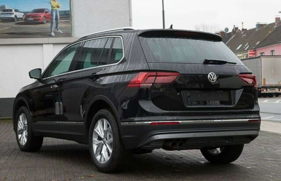 Volkswagen Tiguan 2.0 TDI DSG 4M Highline TOP Pano Sv.kůže Taž 360