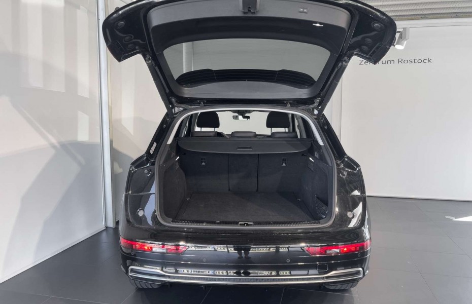 Audi Q5 2.0 TDI QUATTRO+S-Line+AHK+APS PLUS+NAVI+SHZ+