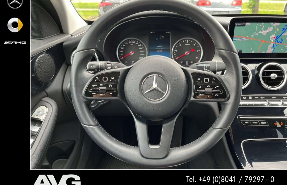 Mercedes-Benz Třídy C d 4M T RFK LED SHZ Navi Keyless Car Play Autom.