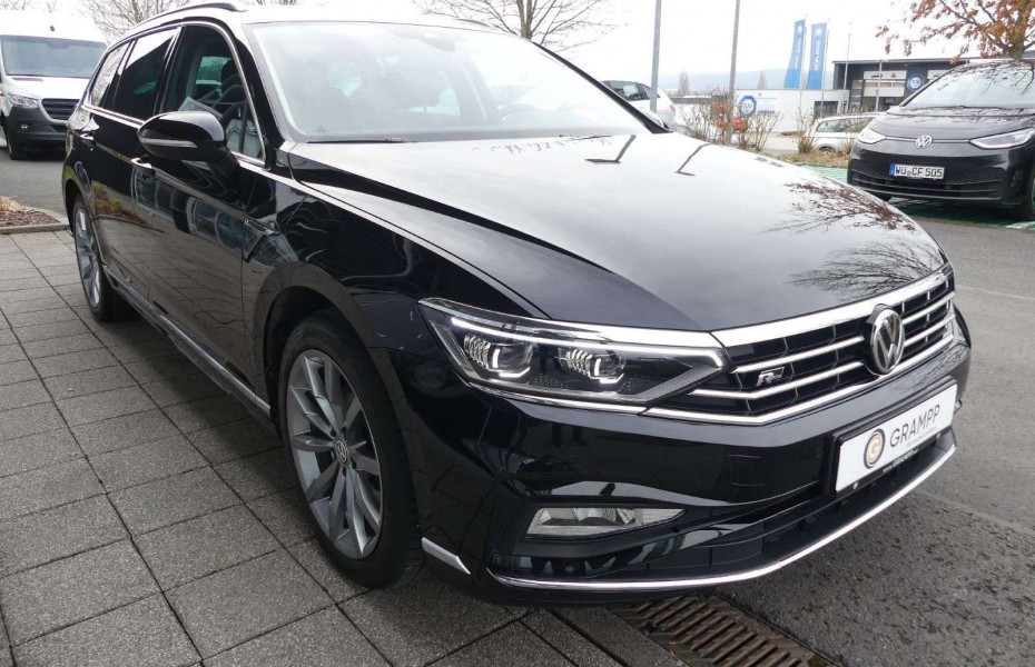 Volkswagen Passat ELEGANCE 2.0TDI DSG +R-LINE+TRAVE