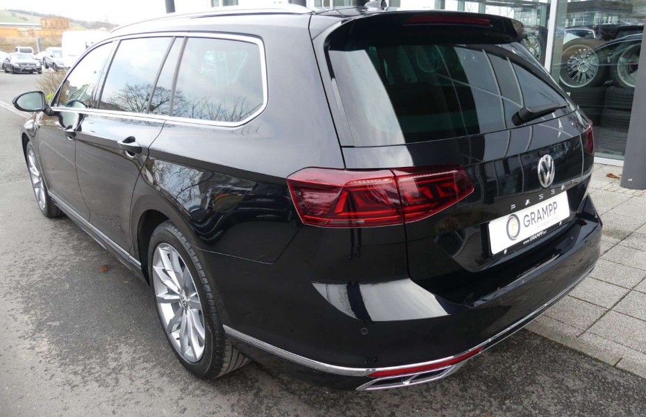 Volkswagen Passat ELEGANCE 2.0TDI DSG +R-LINE+TRAVE