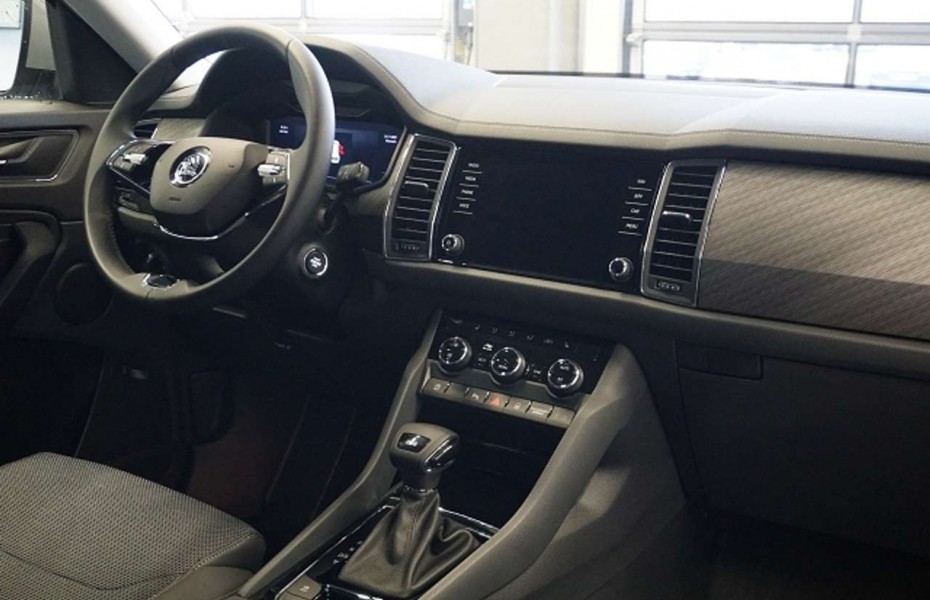 Škoda Kodiaq FL Style 1.5 TSI DSG *AHK, LED, ACC, 19'-LM*
