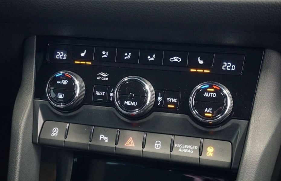 Škoda Kodiaq FL Style 1.5 TSI DSG *AHK, LED, ACC, 19'-LM*