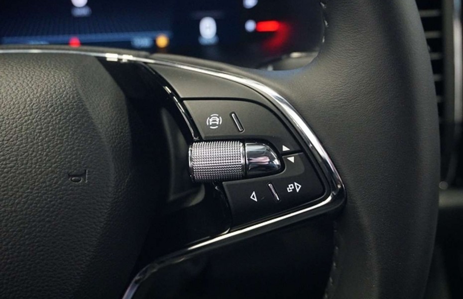 Škoda Kodiaq FL Style 1.5 TSI DSG *AHK, LED, ACC, 19'-LM*