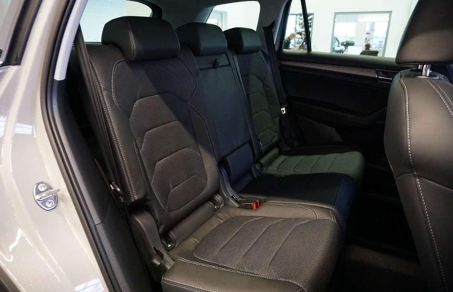 Škoda Kodiaq FL Style 1.5 TSI DSG *AHK, LED, ACC, 19'-LM*