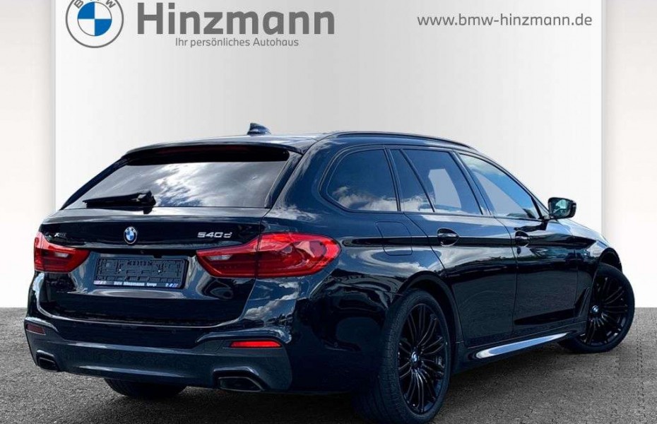 BMW Řada 5 540d xDrive Touring Aut. M Sportpaket Massage Pano