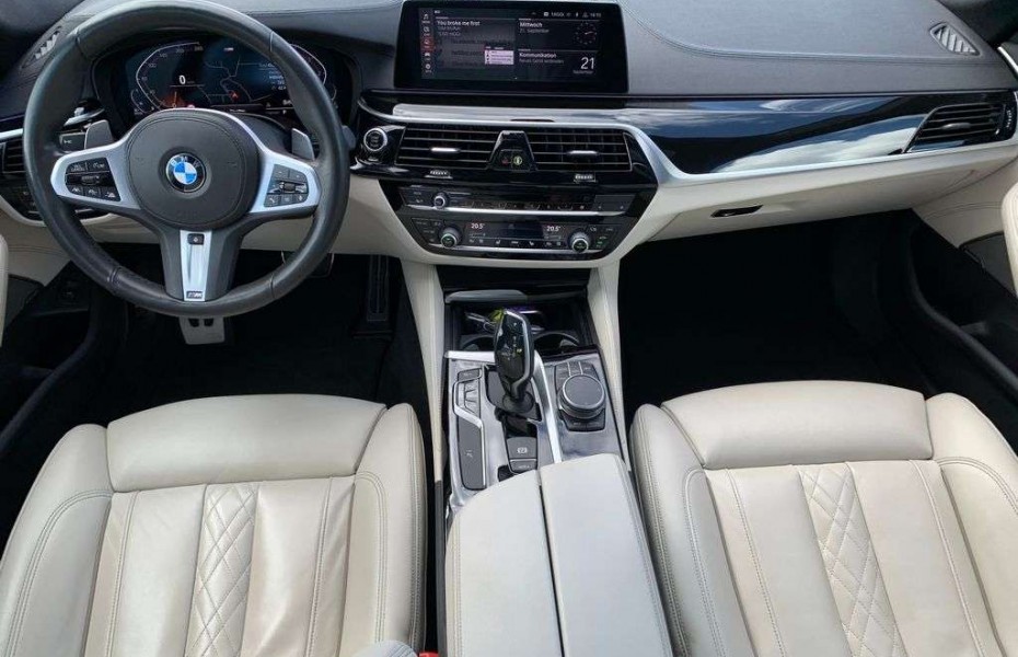 BMW Řada 5 540d xDrive Touring Aut. M Sportpaket Massage Pano