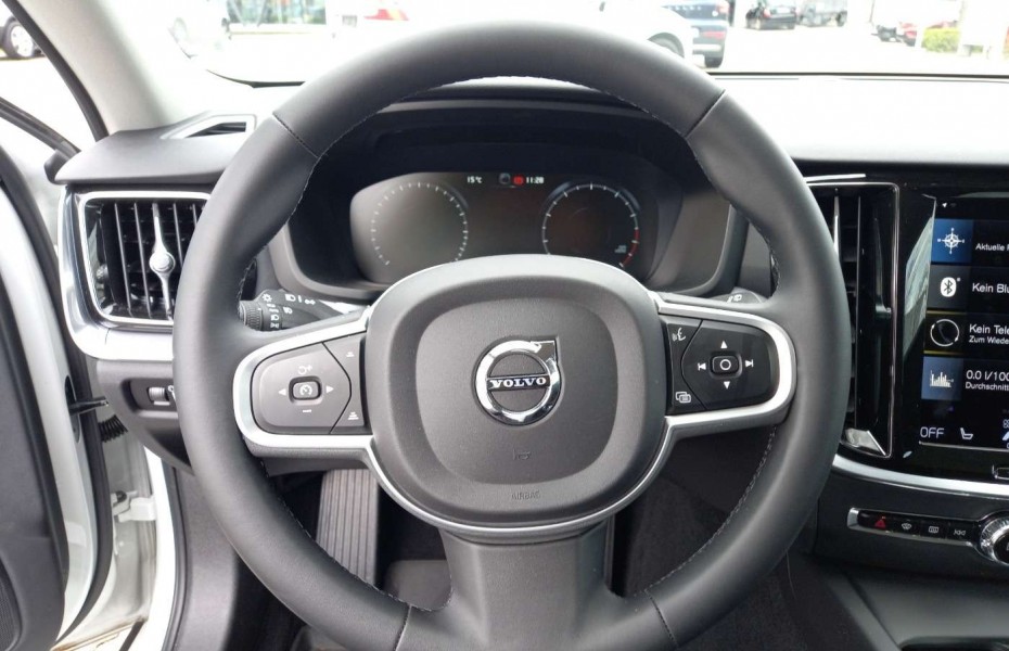 Volvo V60 Kombi B3 (Benzin) Momentum Pro LED Navi